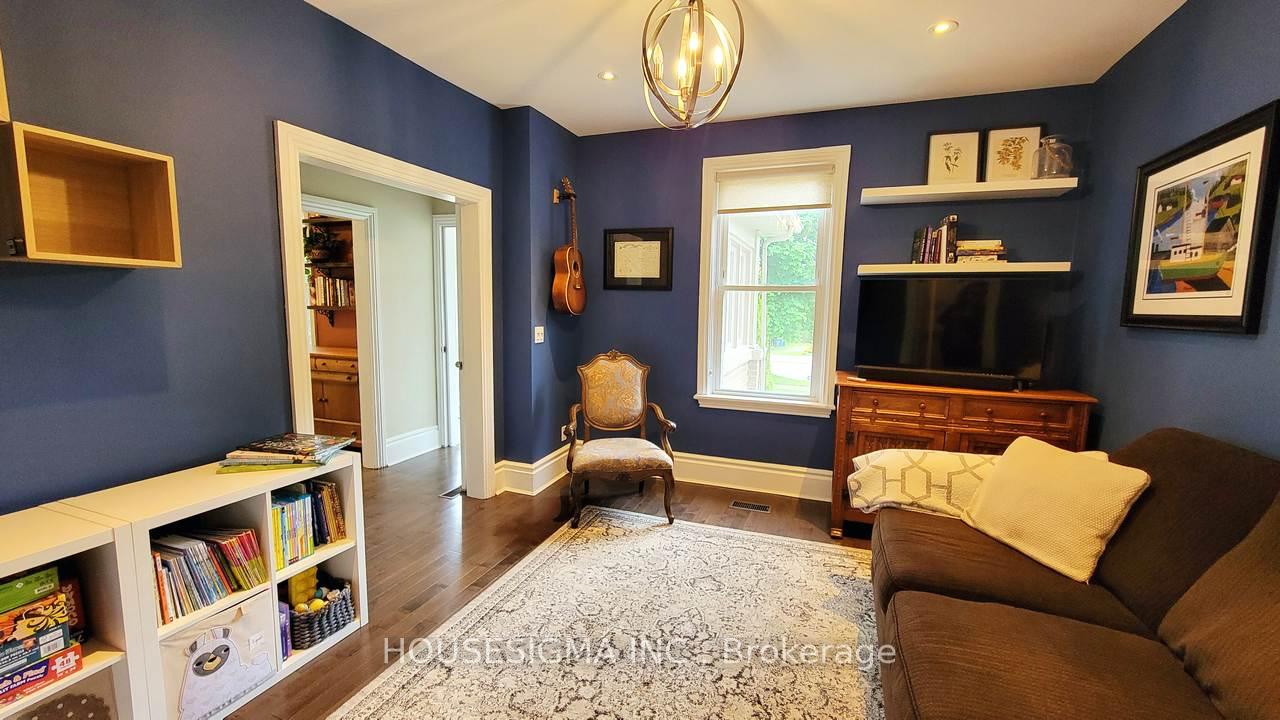 Photo 5 of 287 Waterloo Avenue, Guelph, Junction/Onward Willow — HOMEH