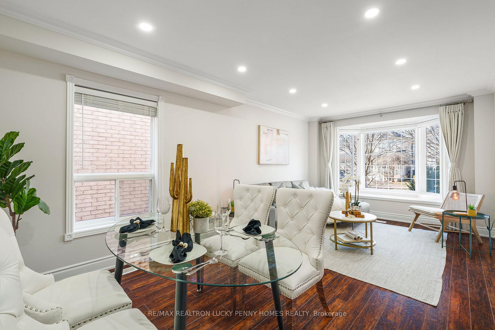 Photo 4 of 40 Brecken Drive, Georgina, Keswick South — HOMEH
