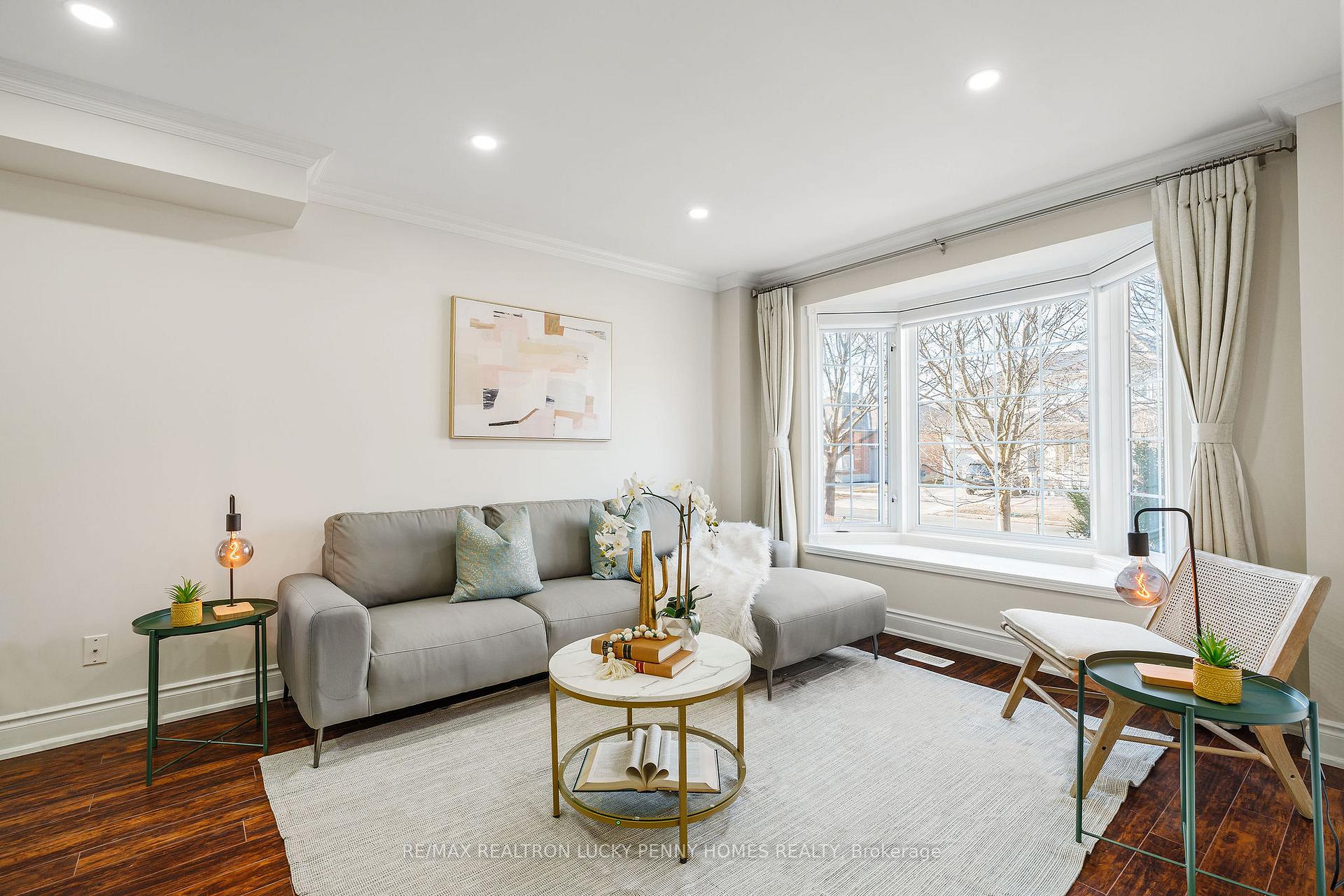Photo 6 of 40 Brecken Drive, Georgina, Keswick South — HOMEH