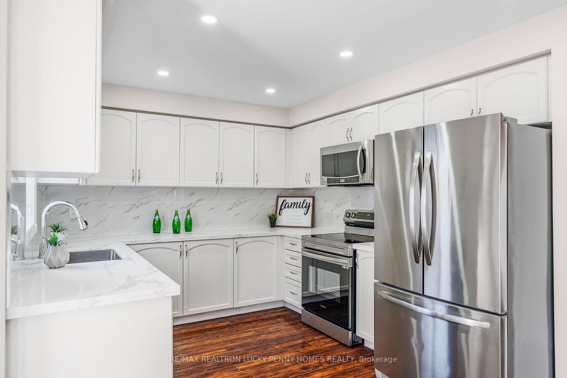 Photo 9 of 40 Brecken Drive, Georgina, Keswick South — HOMEH