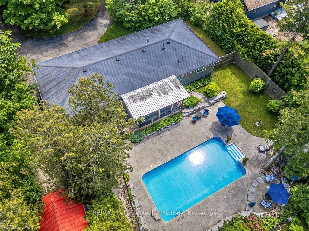 Photo 4 of 77377 Forest Ridge Road, Bluewater, Bayfield — HOMEH