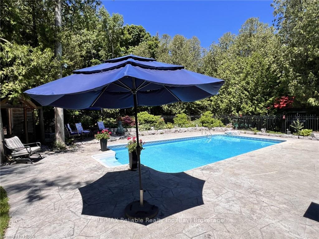 Photo 6 of 77377 Forest Ridge Road, Bluewater, Bayfield — HOMEH