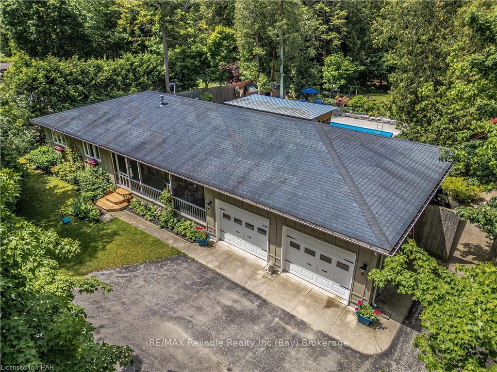 Photo 5 of 77377 Forest Ridge Road, Bluewater, Bayfield — HOMEH