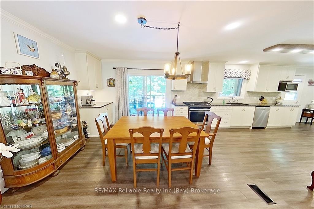 Photo 13 of 77377 Forest Ridge Road, Bluewater, Bayfield — HOMEH