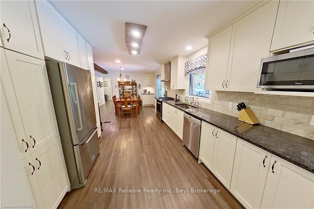 Photo 16 of 77377 Forest Ridge Road, Bluewater, Bayfield — HOMEH