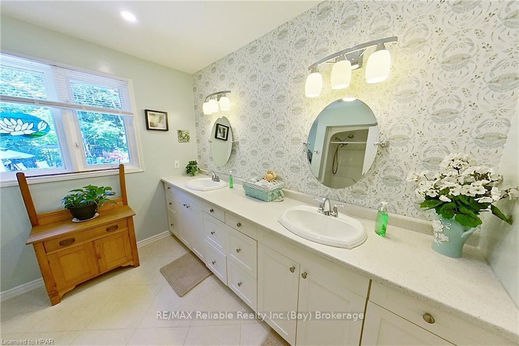 Photo 15 of 77377 Forest Ridge Road, Bluewater, Bayfield — HOMEH