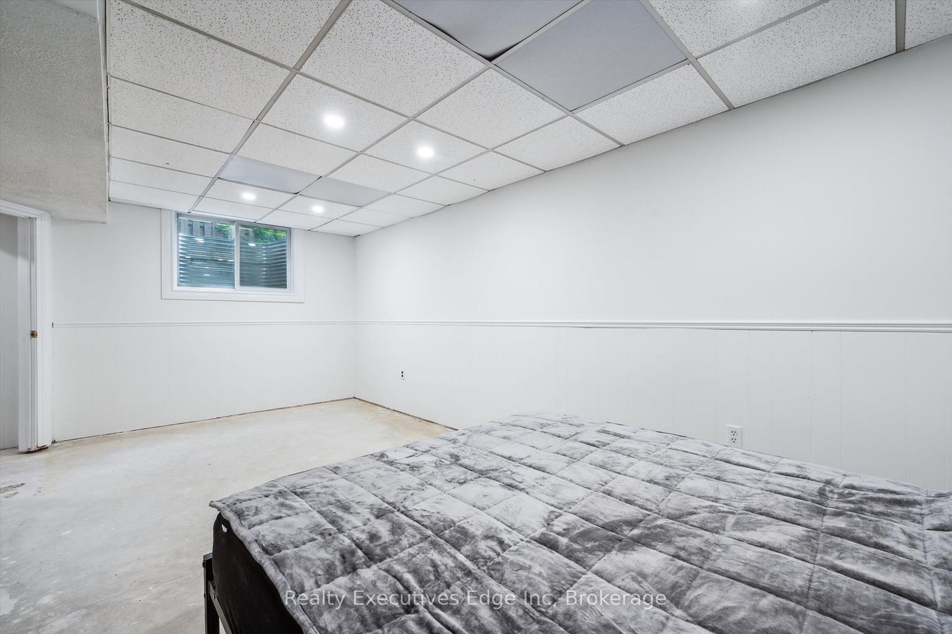 Photo 29 of 18 Windermere Court, Guelph, Riverside Park — HOMEH