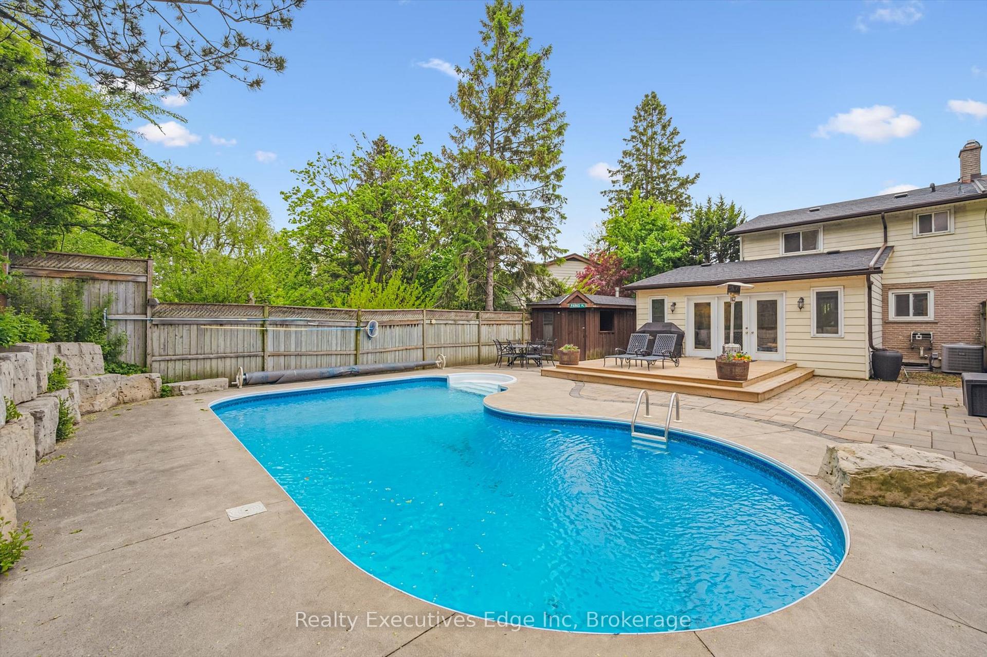 Photo 33 of 18 Windermere Court, Guelph, Riverside Park — HOMEH
