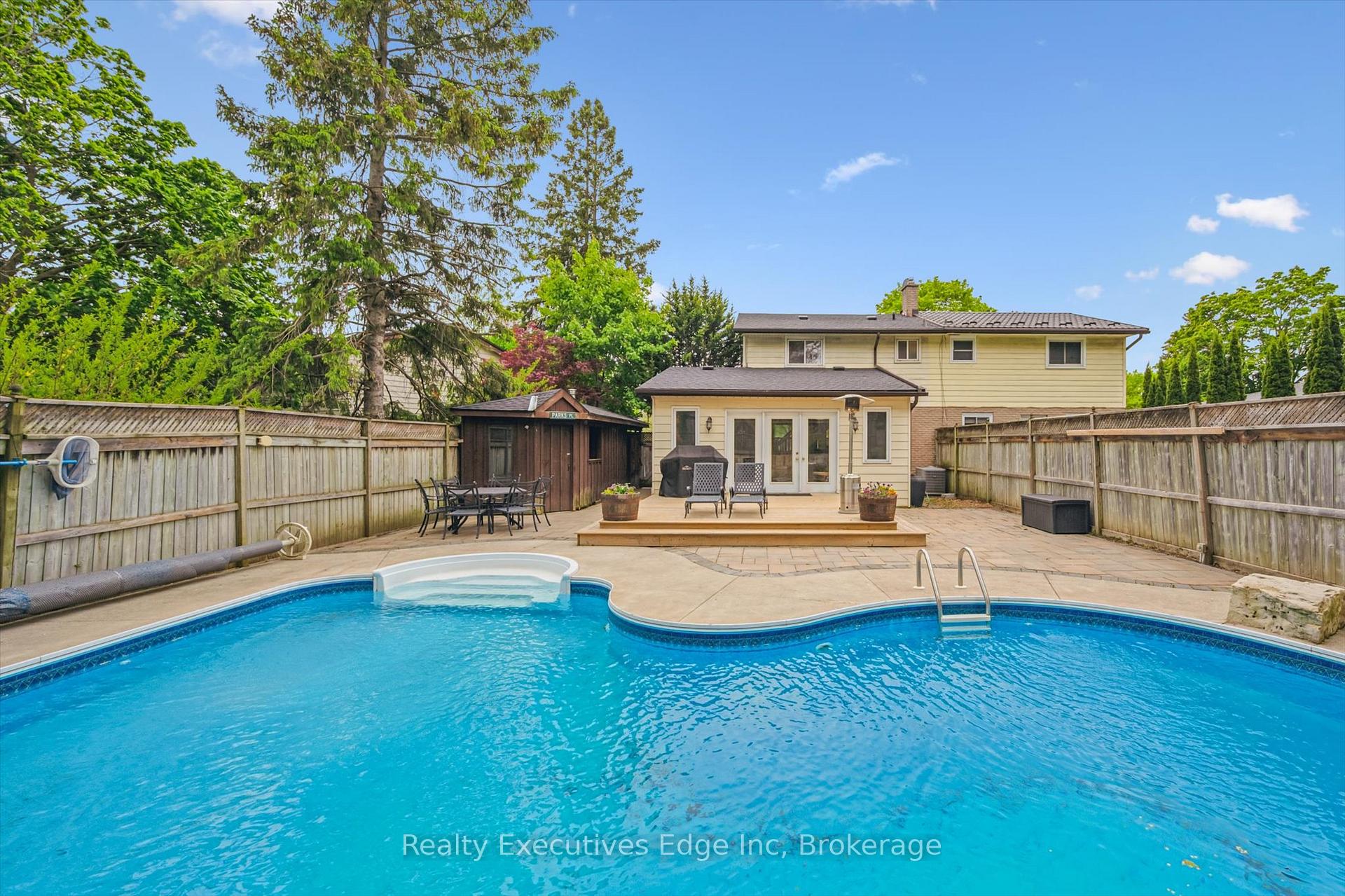 Photo 34 of 18 Windermere Court, Guelph, Riverside Park — HOMEH