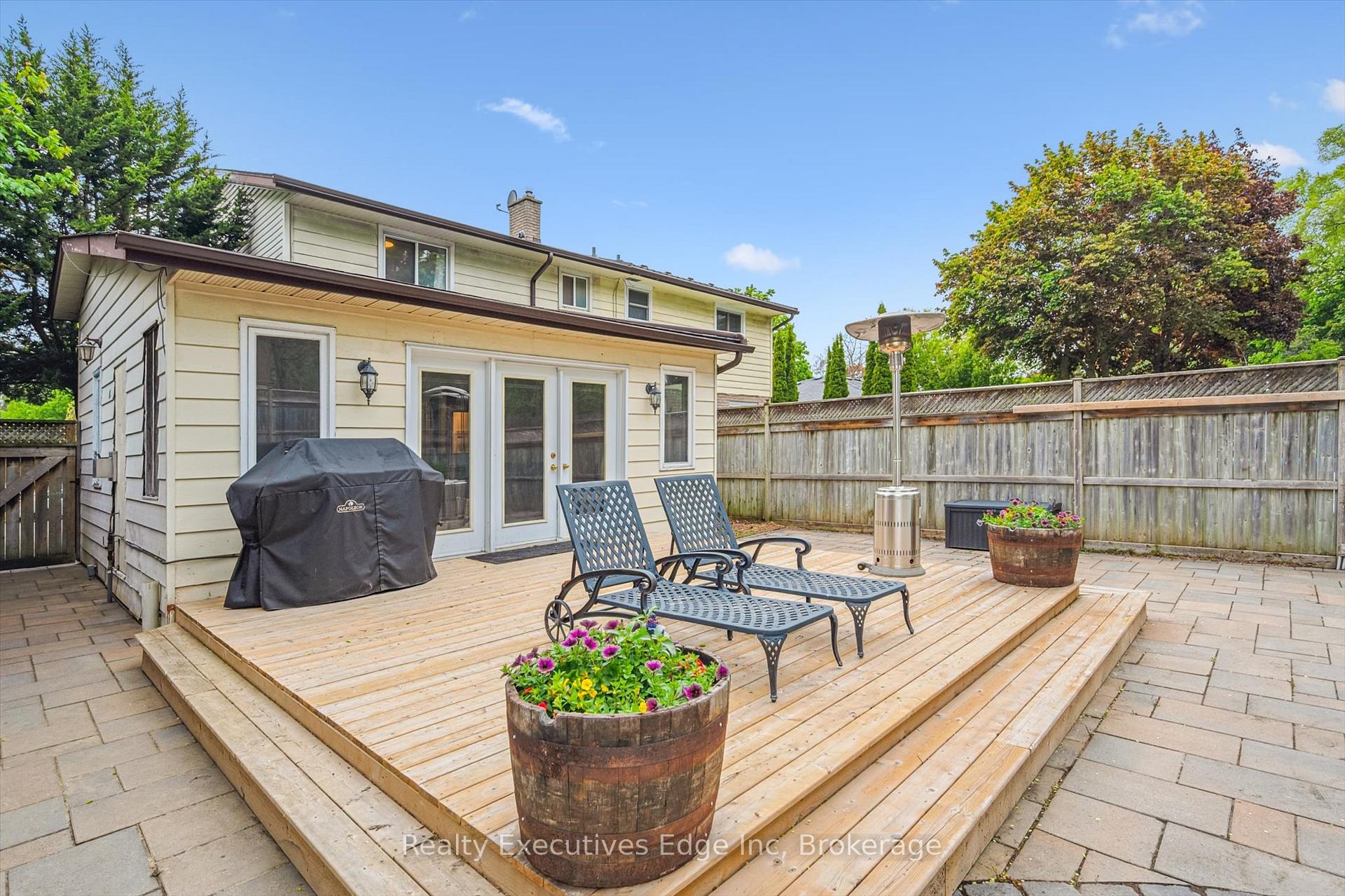Photo 39 of 18 Windermere Court, Guelph, Riverside Park — HOMEH