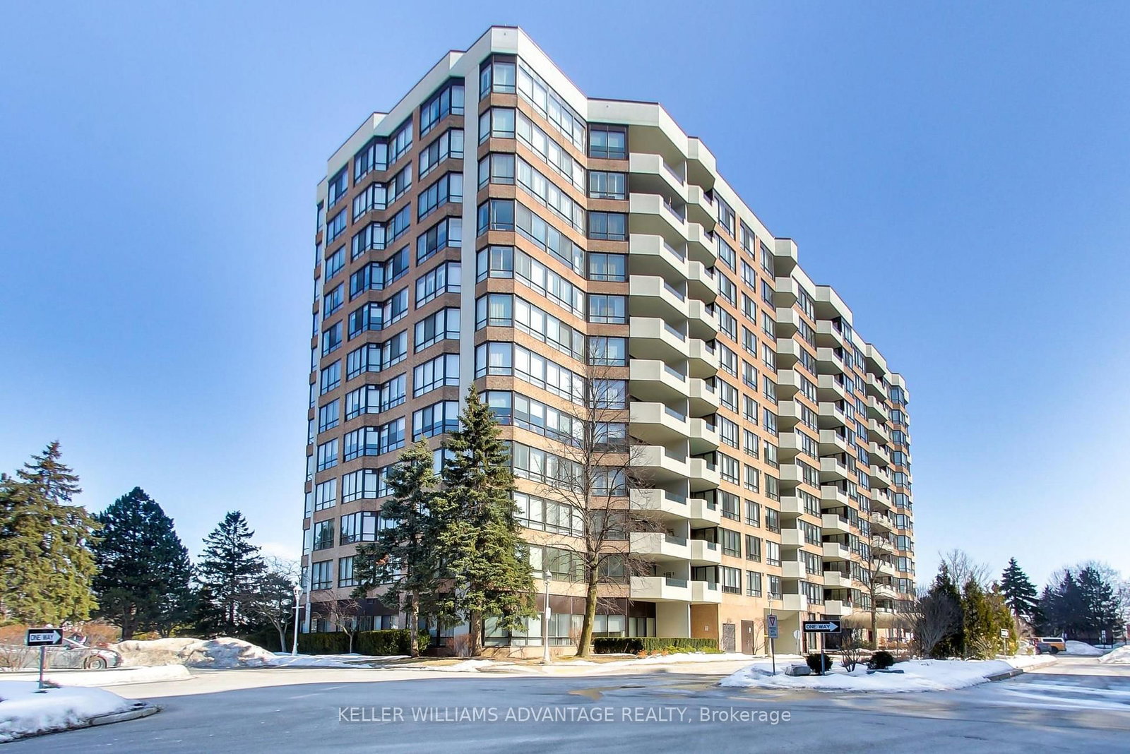 Photo 1 of Unit 825, 25 Austin Dr, Markham, Markville — HOMEH