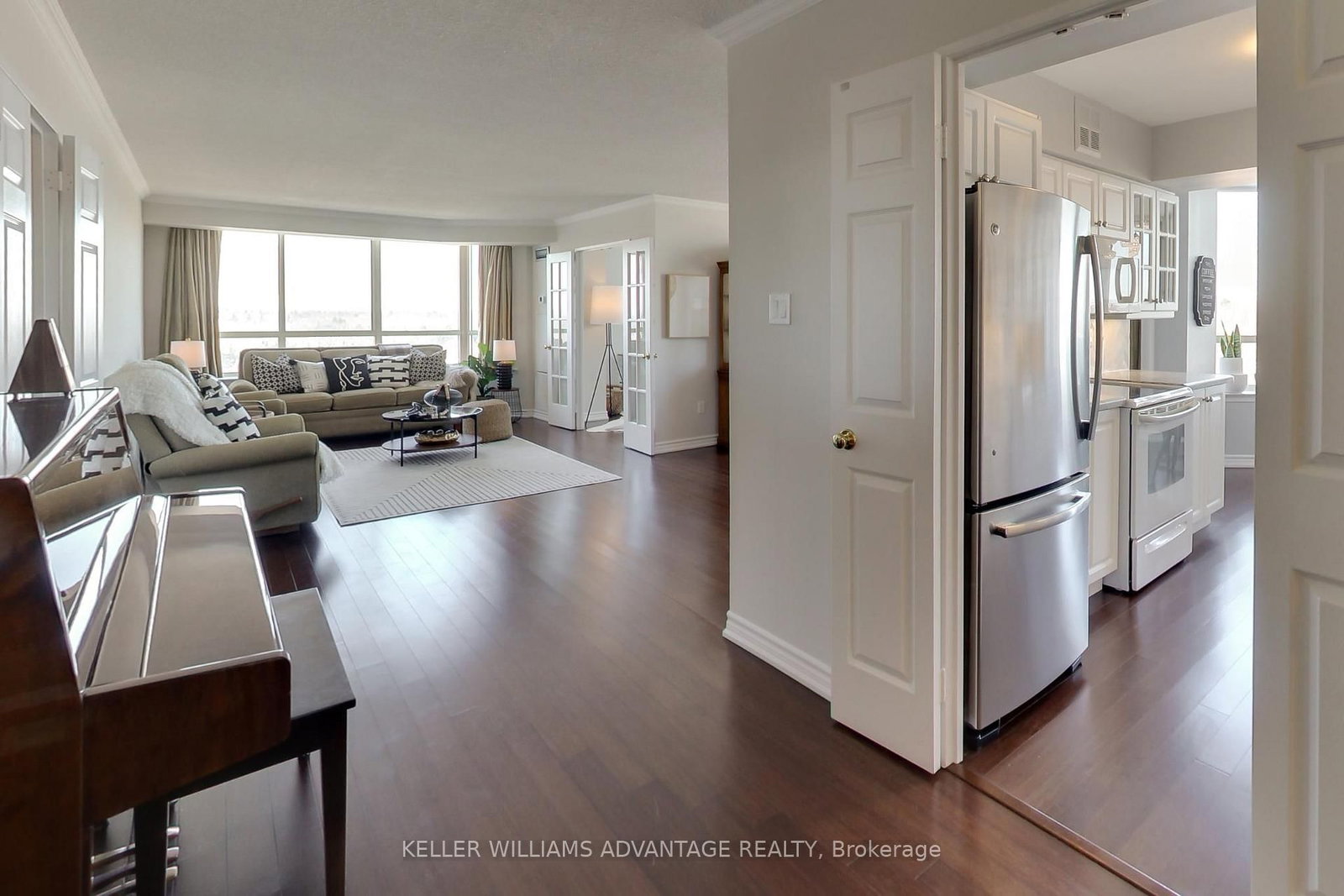 Photo 6 of Unit 825, 25 Austin Dr, Markham, Markville — HOMEH
