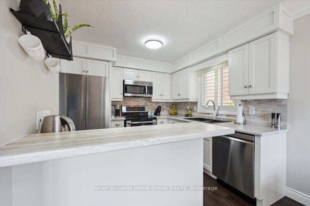 Photo 16 of 28 McCurdy Road, Guelph, Kortright West — HOMEH