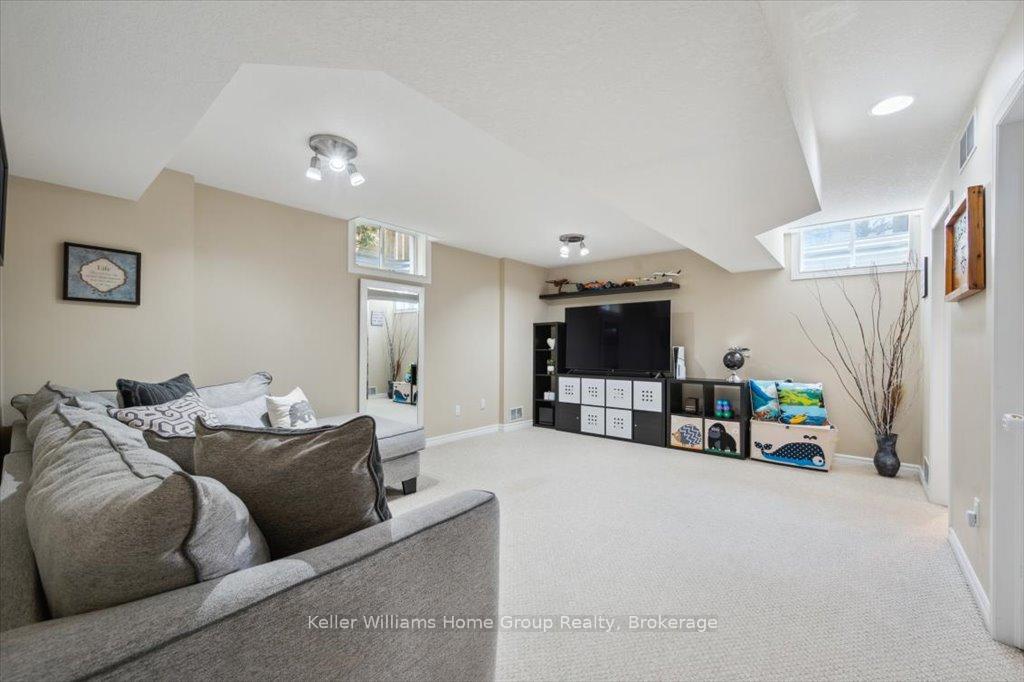Photo 30 of 28 McCurdy Road, Guelph, Kortright West — HOMEH