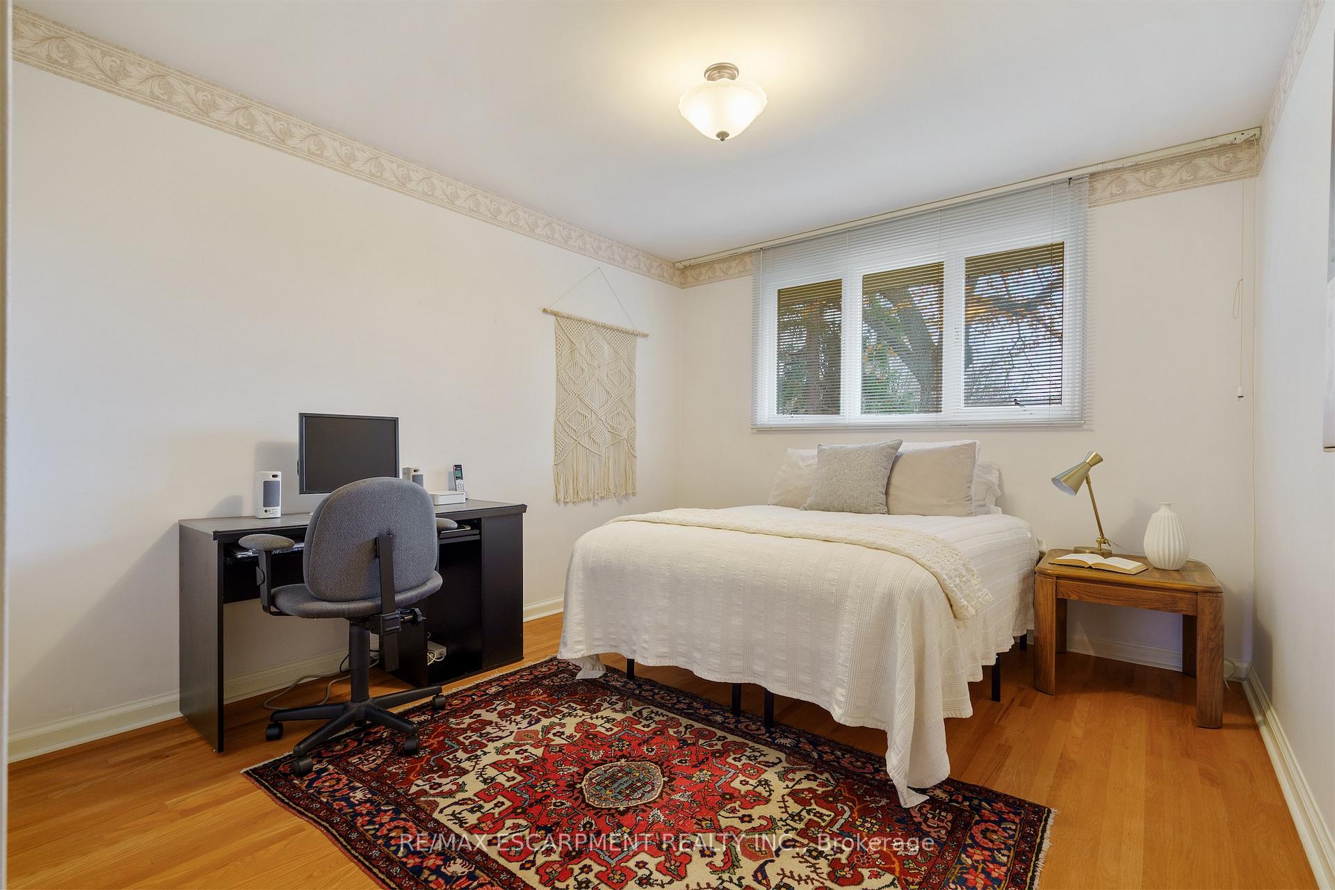 Photo 25 of 2 Walnut Grove, Hamilton, Dundas — HOMEH