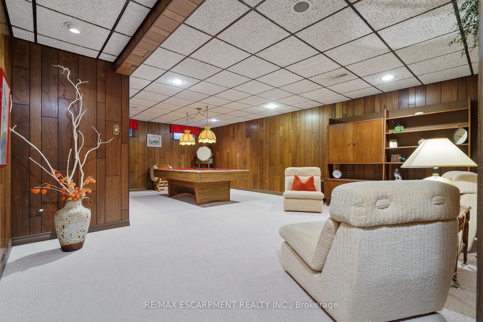Photo 33 of 2 Walnut Grove, Hamilton, Dundas — HOMEH