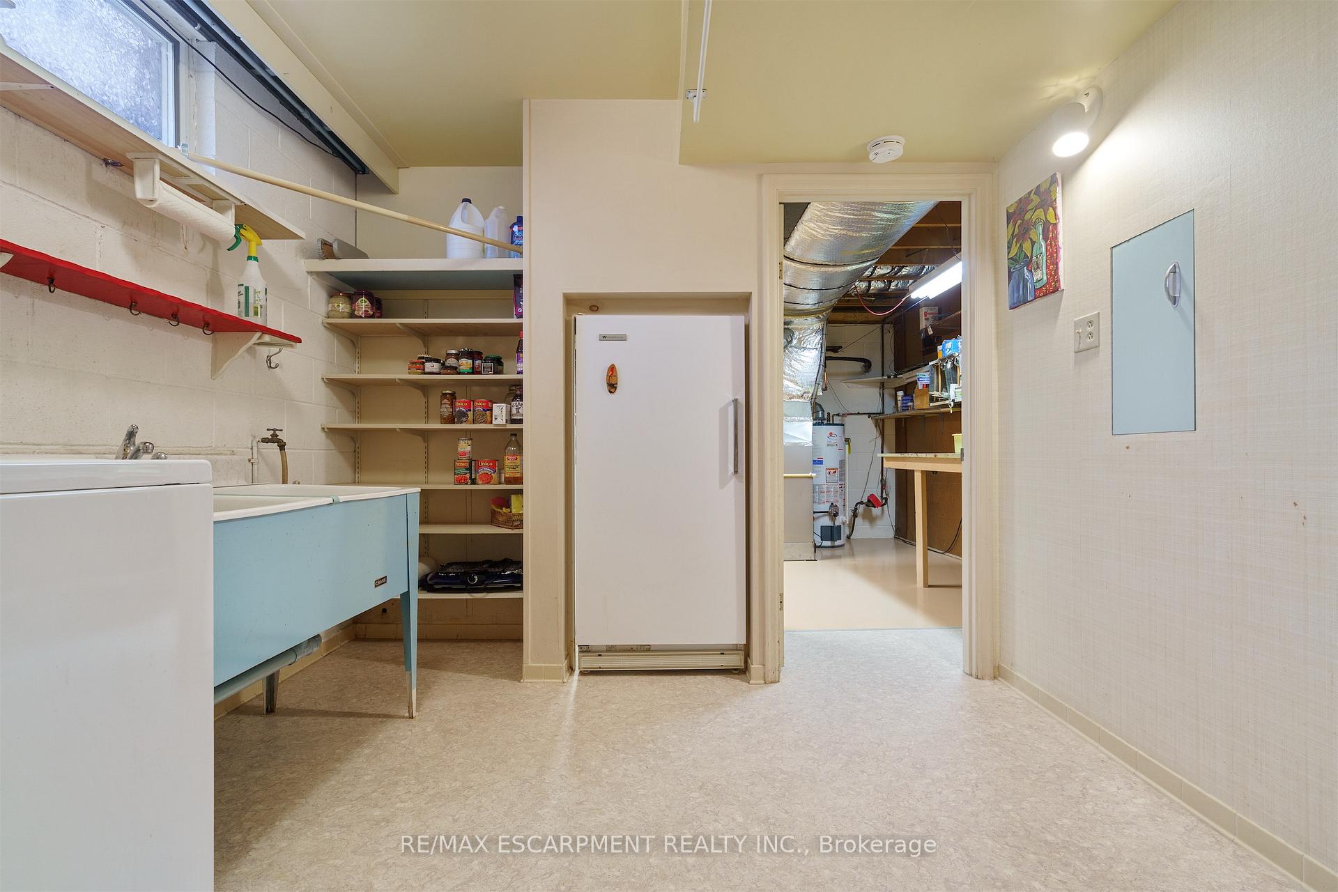 Photo 35 of 2 Walnut Grove, Hamilton, Dundas — HOMEH