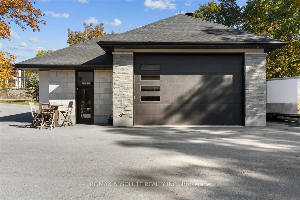 Photo 2 of 131 Cherryhill Drive, Ottawa, Huntley Ward (South East) — HOMEH