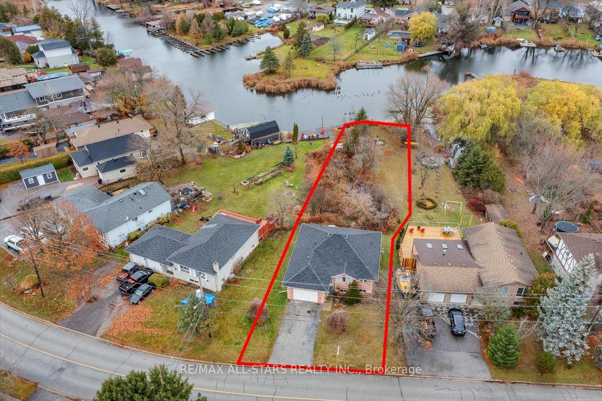 Photo 2 of 96 Riverglen Drive, Georgina, Keswick South — HOMEH
