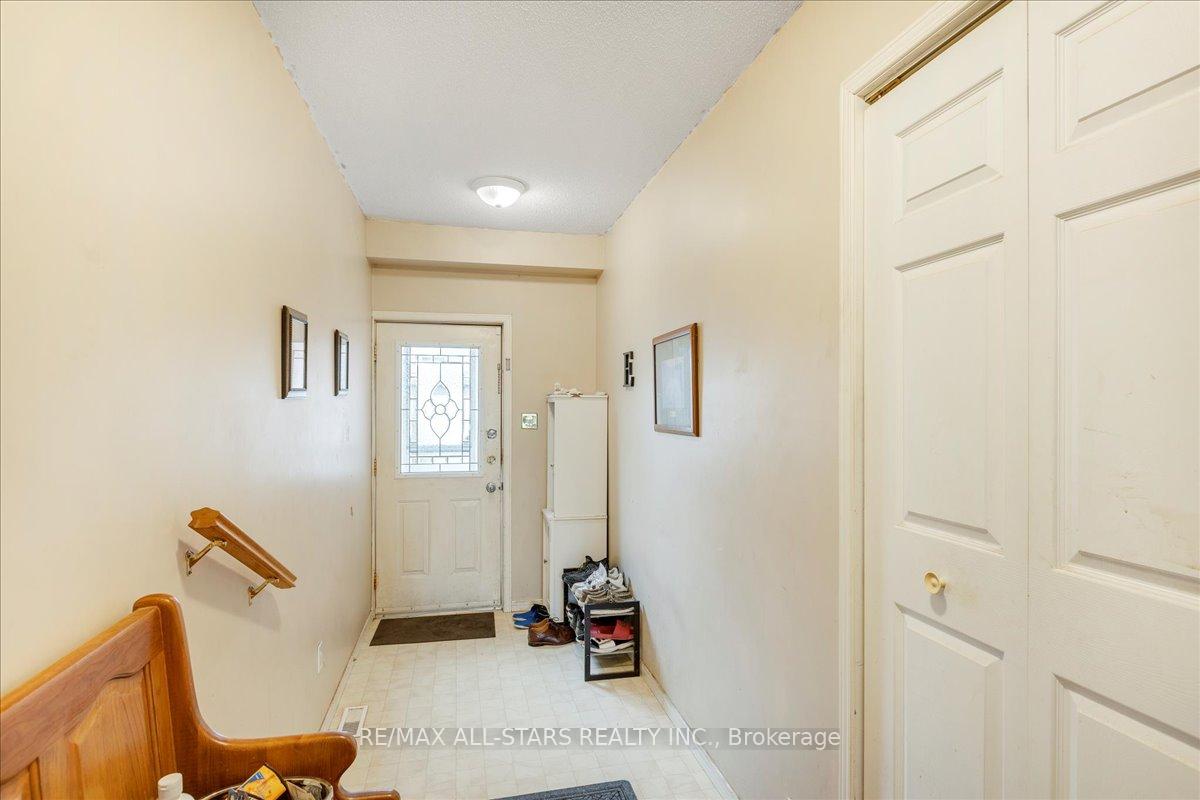 Photo 4 of 96 Riverglen Drive, Georgina, Keswick South — HOMEH