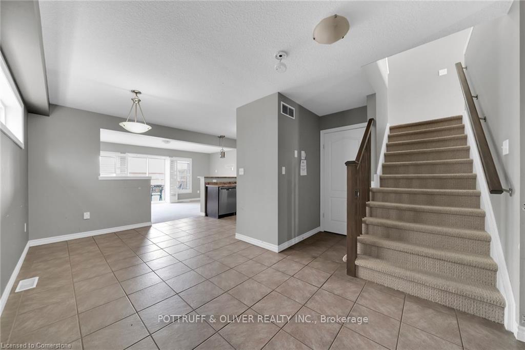 Photo 2 of 69 Curzon Crescent, Guelph, Willow West/Sugarbush/West Acres — HOMEH