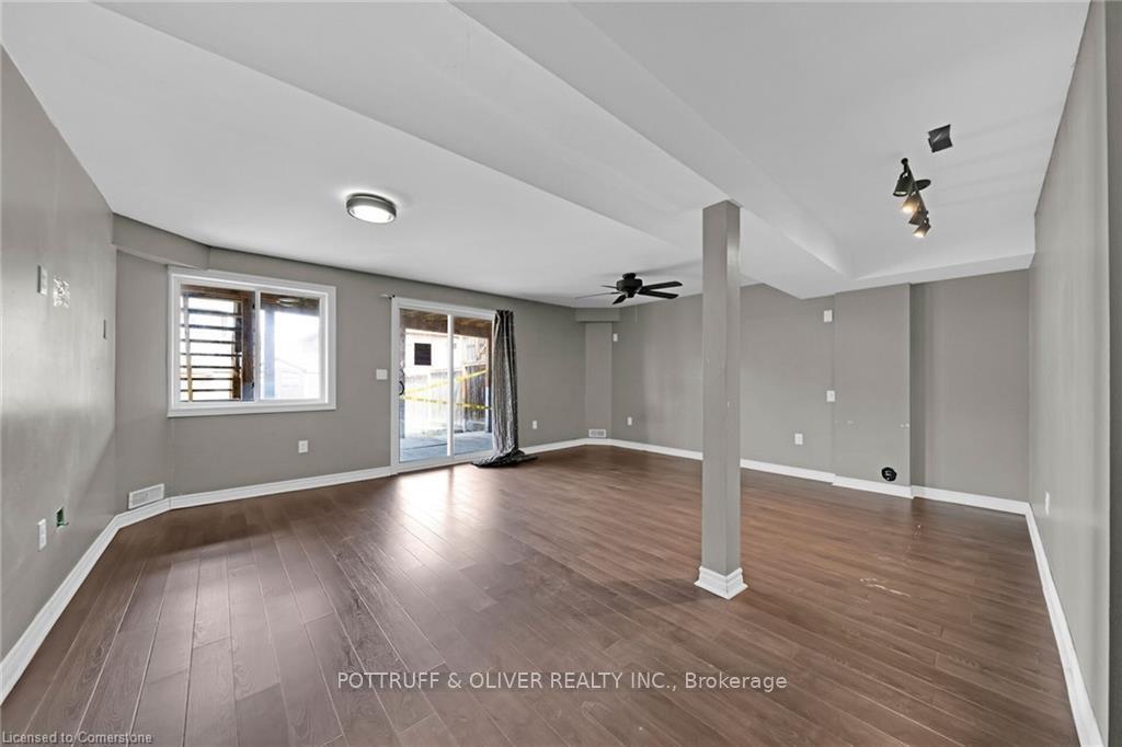 Photo 17 of 69 Curzon Crescent, Guelph, Willow West/Sugarbush/West Acres — HOMEH