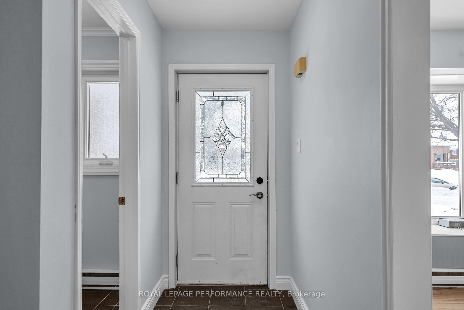 Photo 4 of 168 Ellen Avenue S, Cornwall — HOMEH