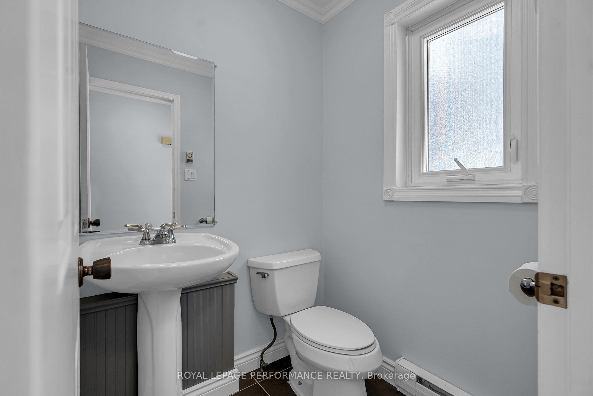 Photo 13 of 168 Ellen Avenue S, Cornwall — HOMEH