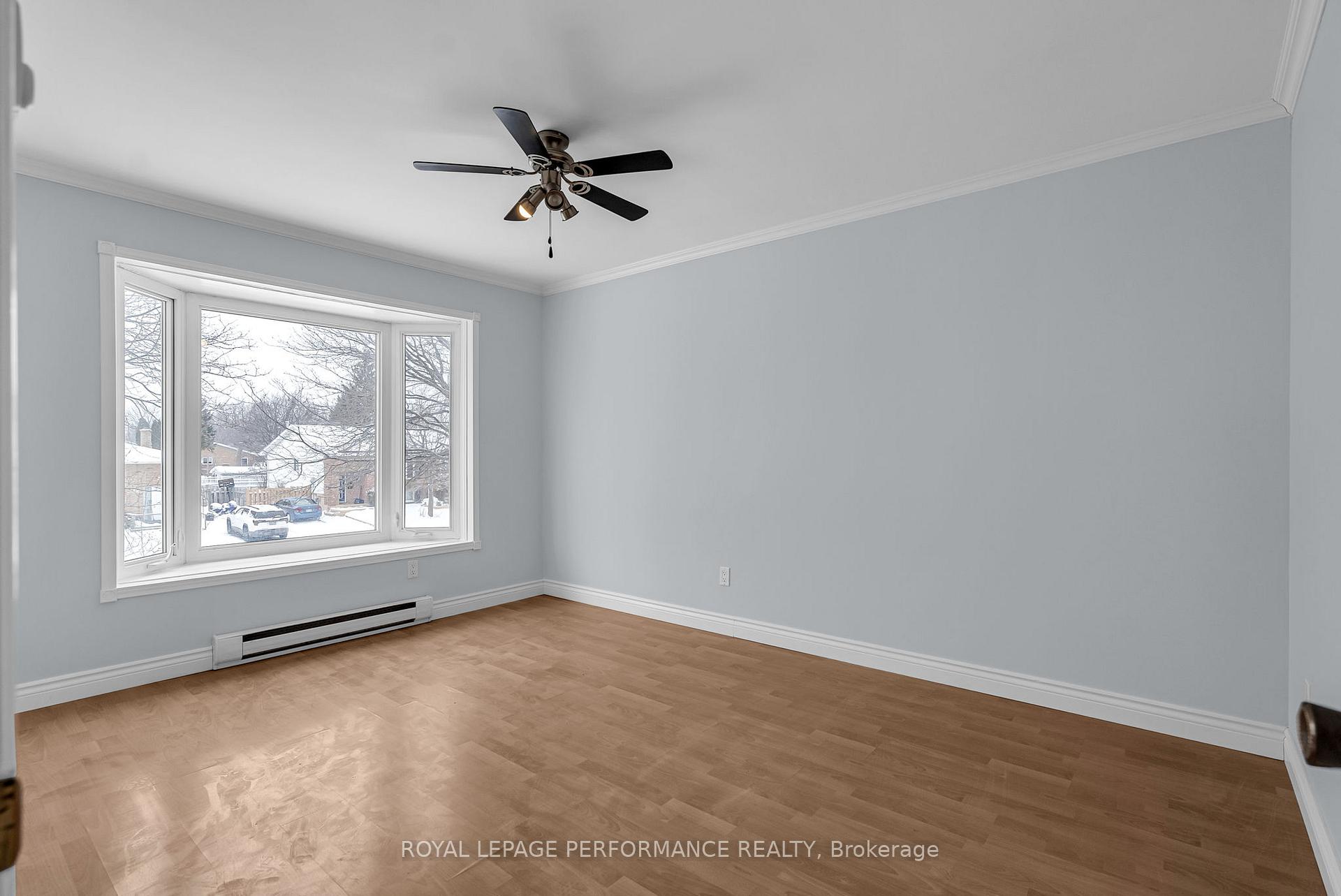 Photo 15 of 168 Ellen Avenue S, Cornwall — HOMEH