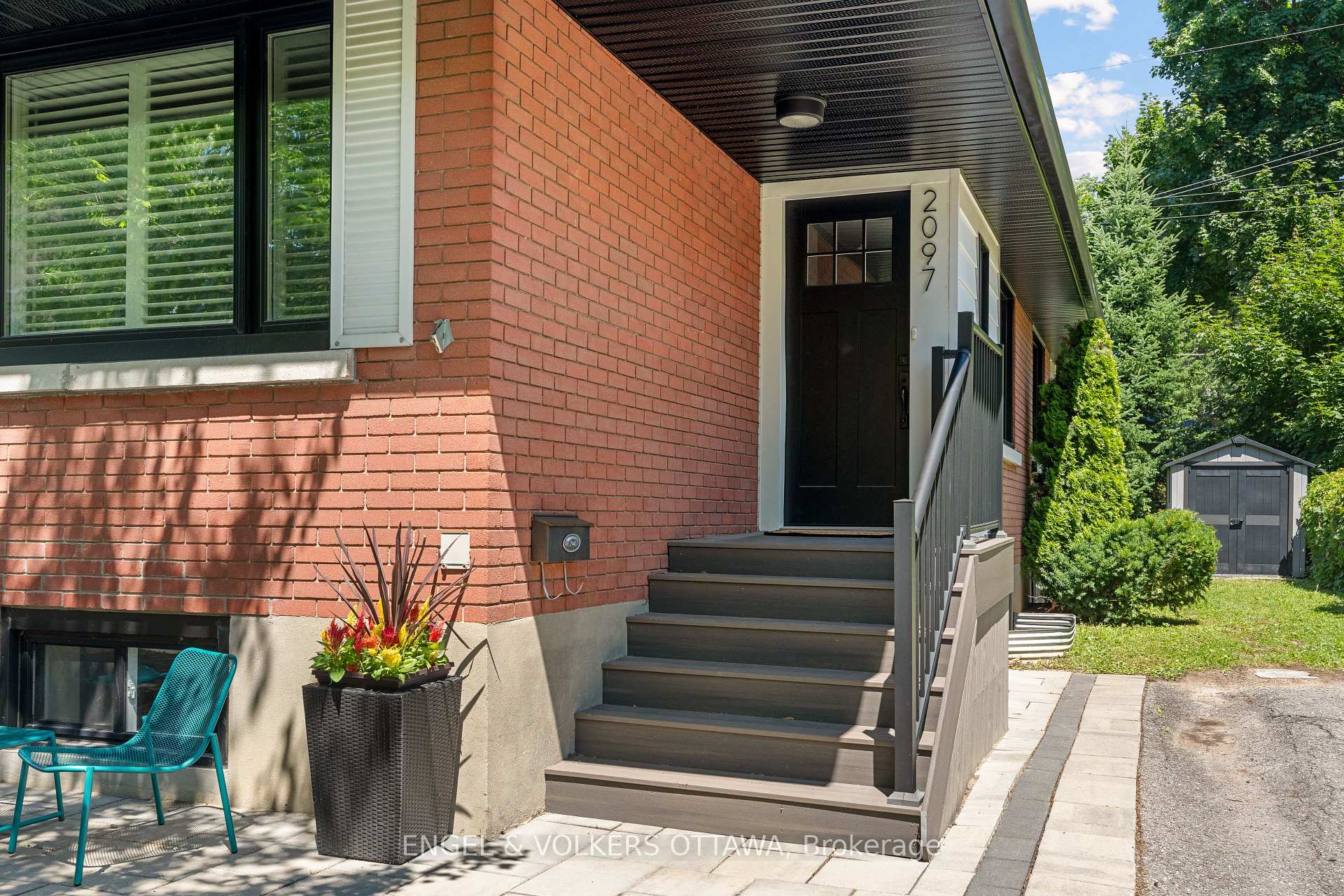 Photo 3 of 2097 Neepawa Avenue, Ottawa, Carlingwood — HOMEH