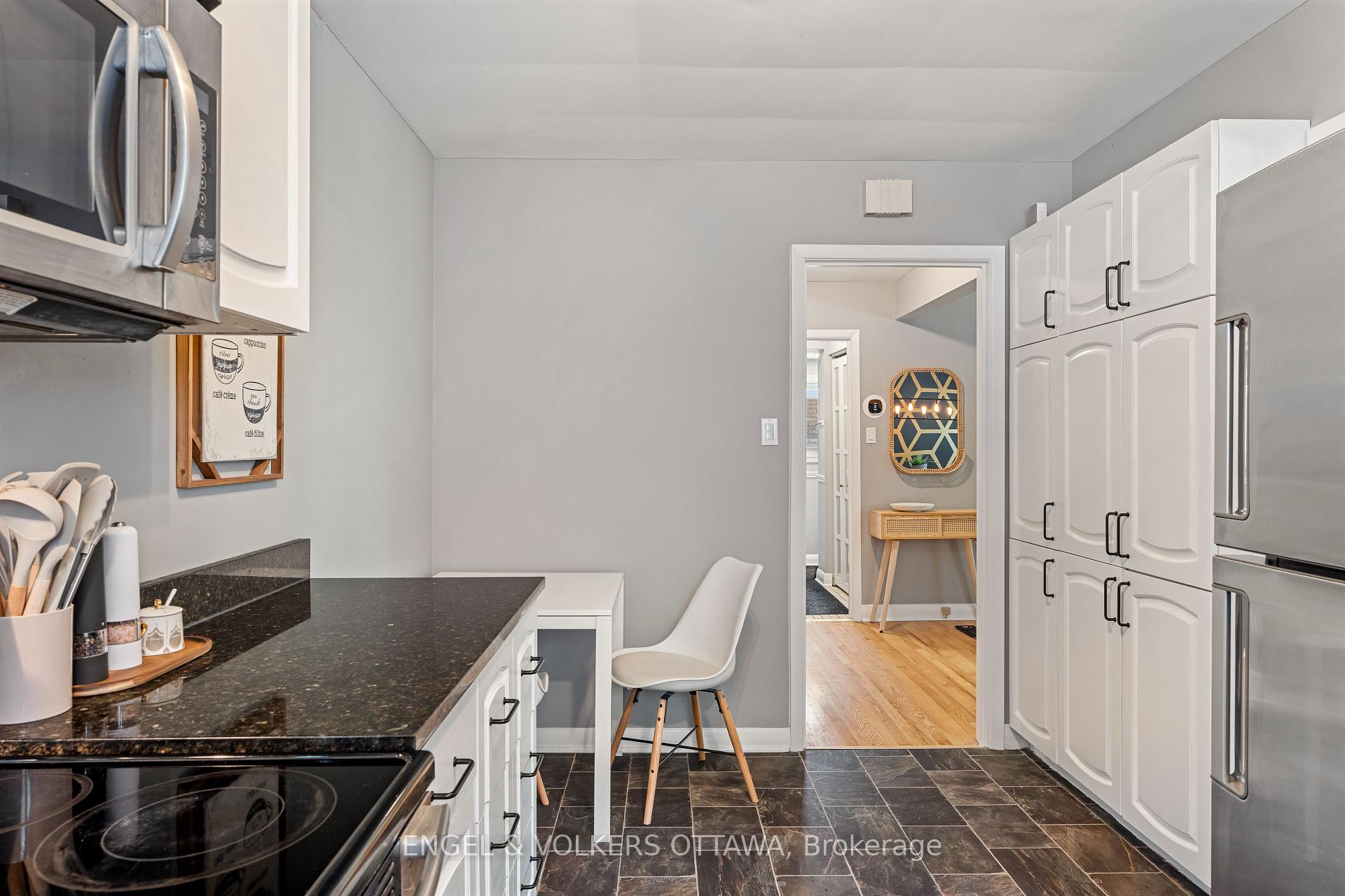 Photo 18 of 2097 Neepawa Avenue, Ottawa, Carlingwood — HOMEH