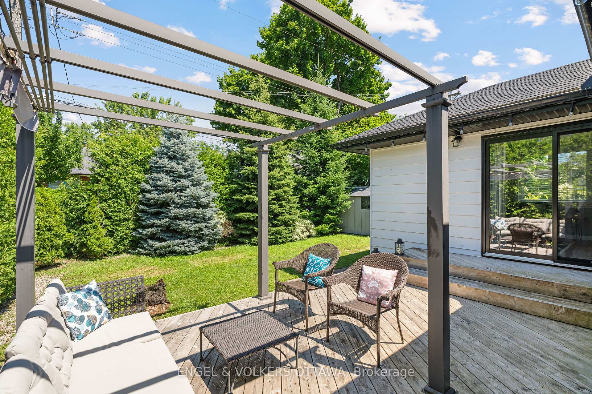 Photo 36 of 2097 Neepawa Avenue, Ottawa, Carlingwood — HOMEH