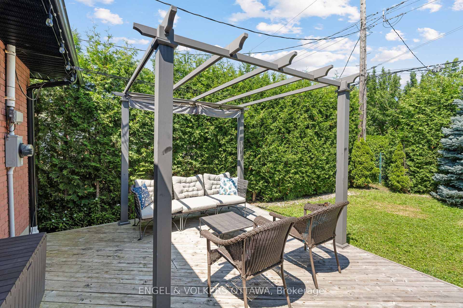 Photo 39 of 2097 Neepawa Avenue, Ottawa, Carlingwood — HOMEH