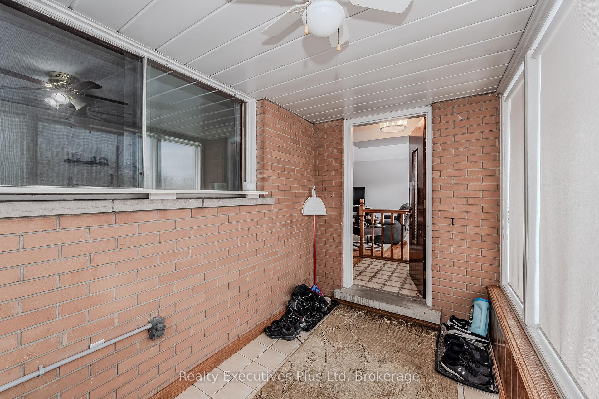 Photo 8 of 184 Grove Street, Guelph, St. George's — HOMEH