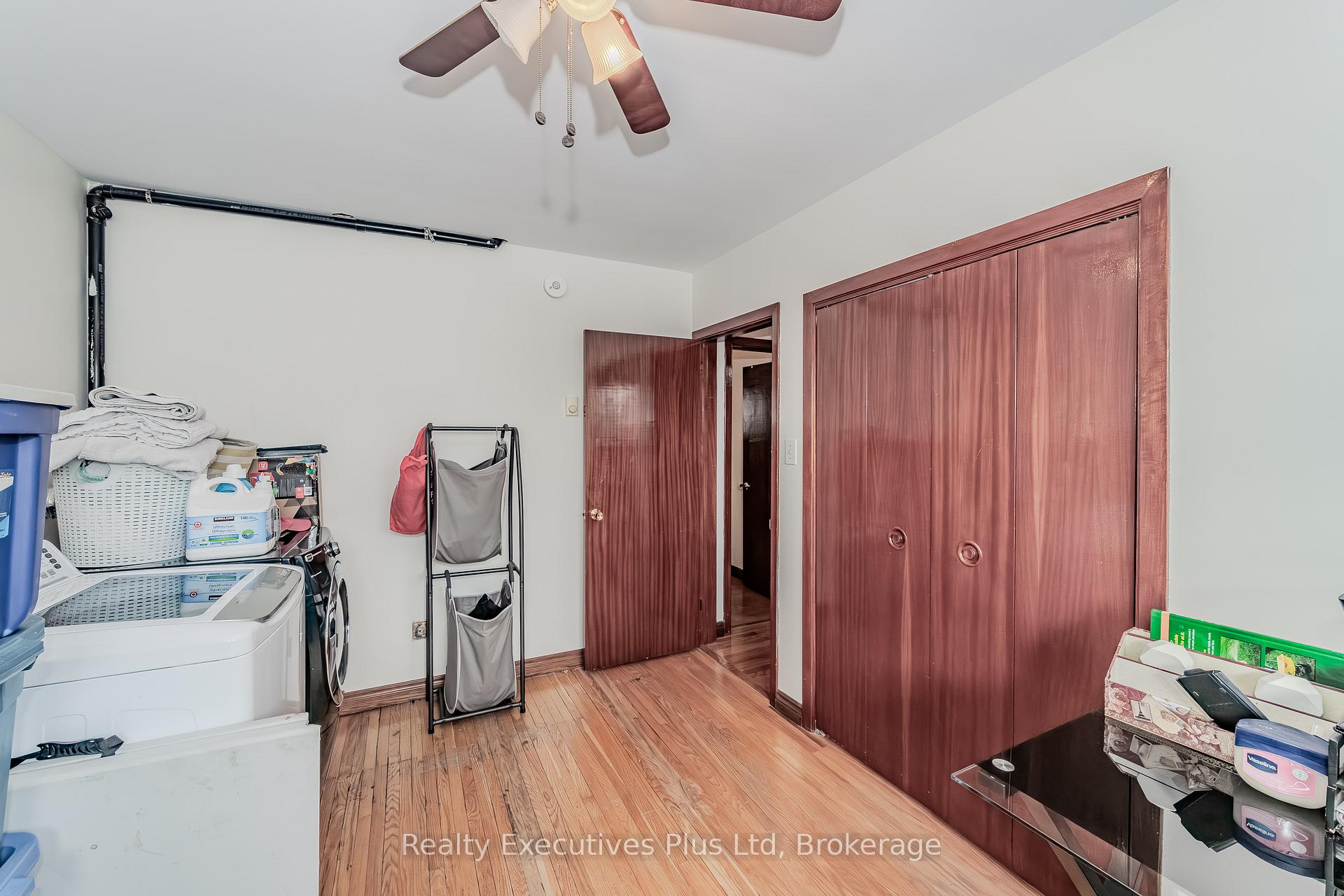 Photo 31 of 184 Grove Street, Guelph, St. George's — HOMEH