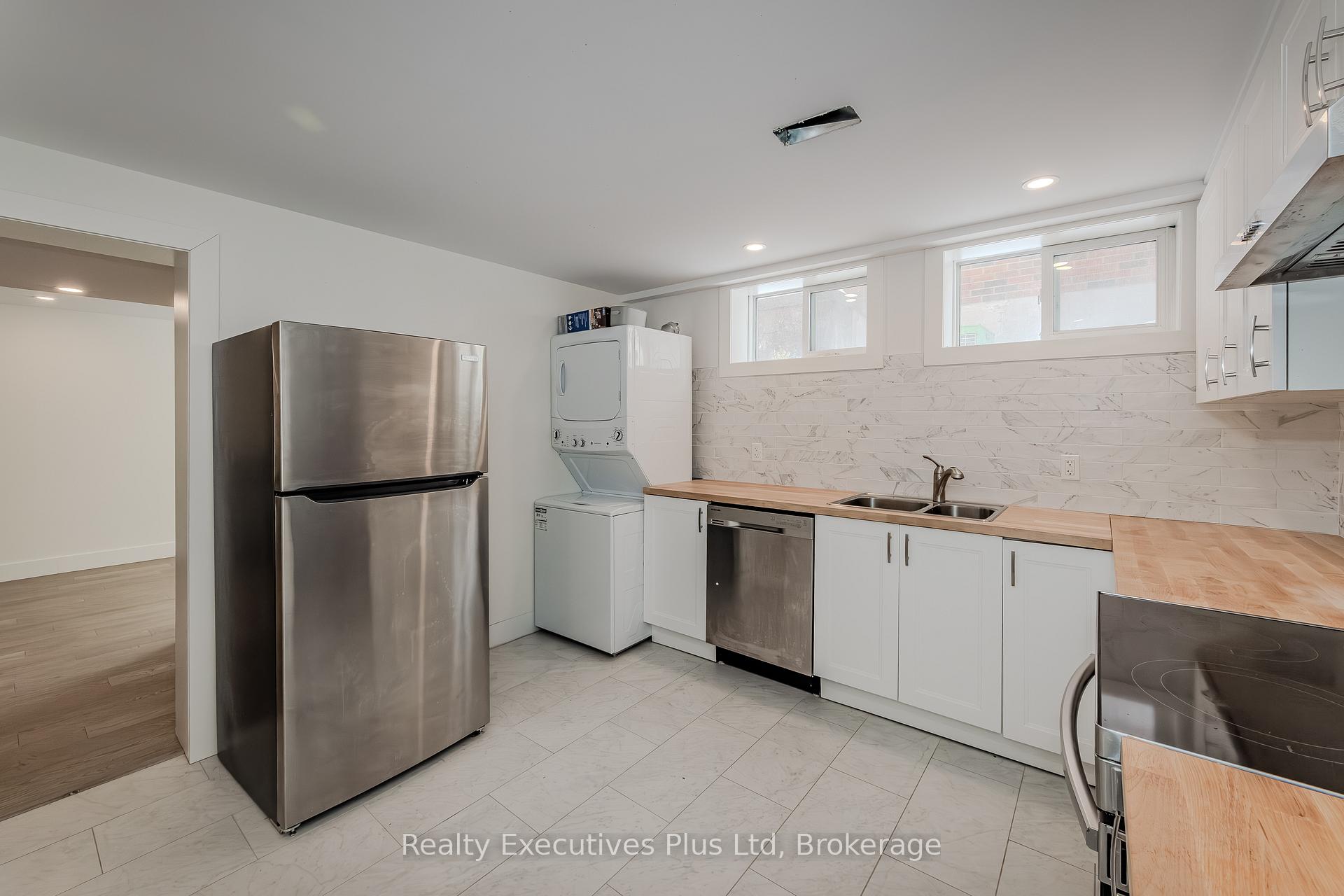 Photo 36 of 184 Grove Street, Guelph, St. George's — HOMEH