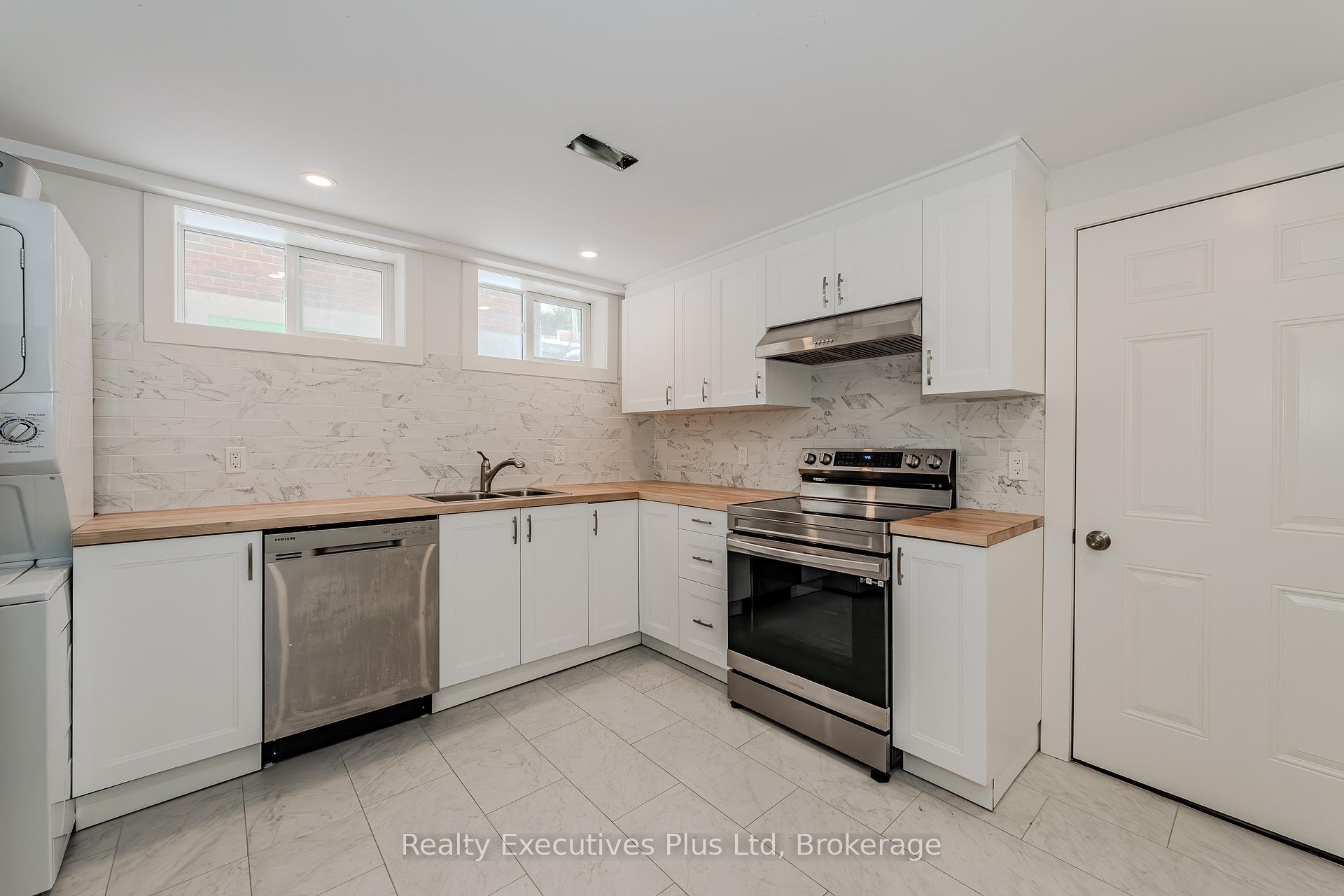 Photo 37 of 184 Grove Street, Guelph, St. George's — HOMEH