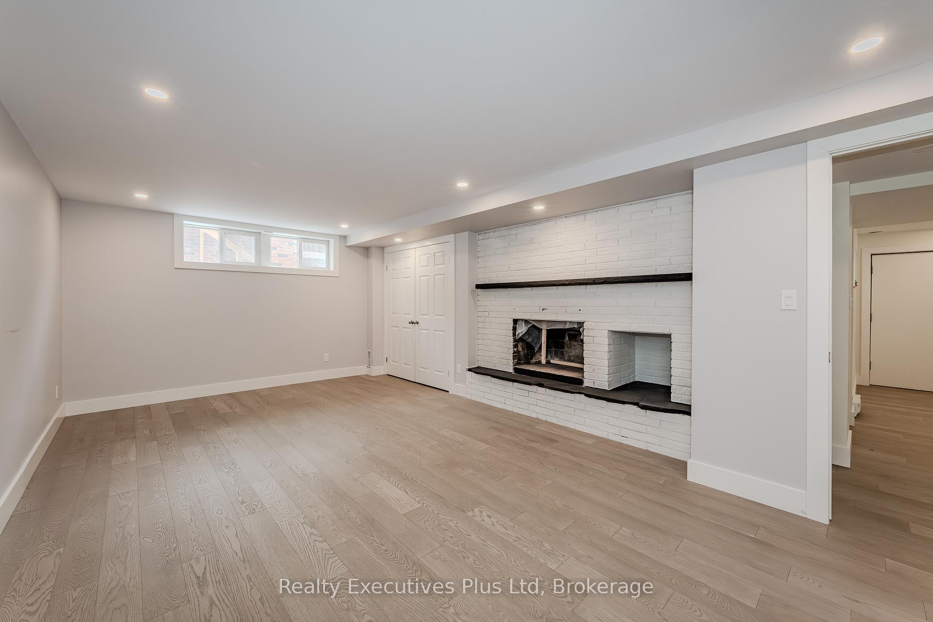 Photo 39 of 184 Grove Street, Guelph, St. George's — HOMEH