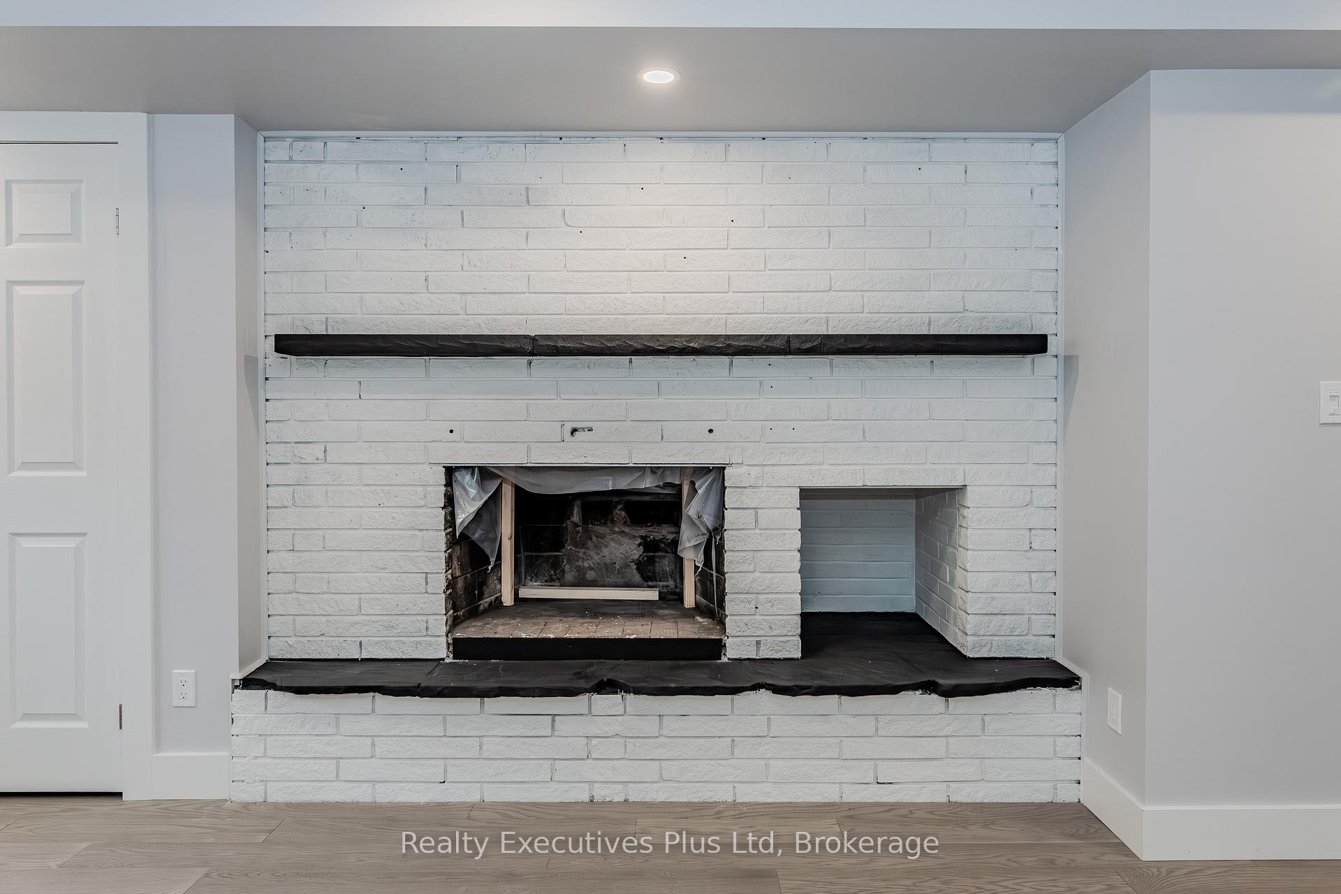Photo 41 of 184 Grove Street, Guelph, St. George's — HOMEH