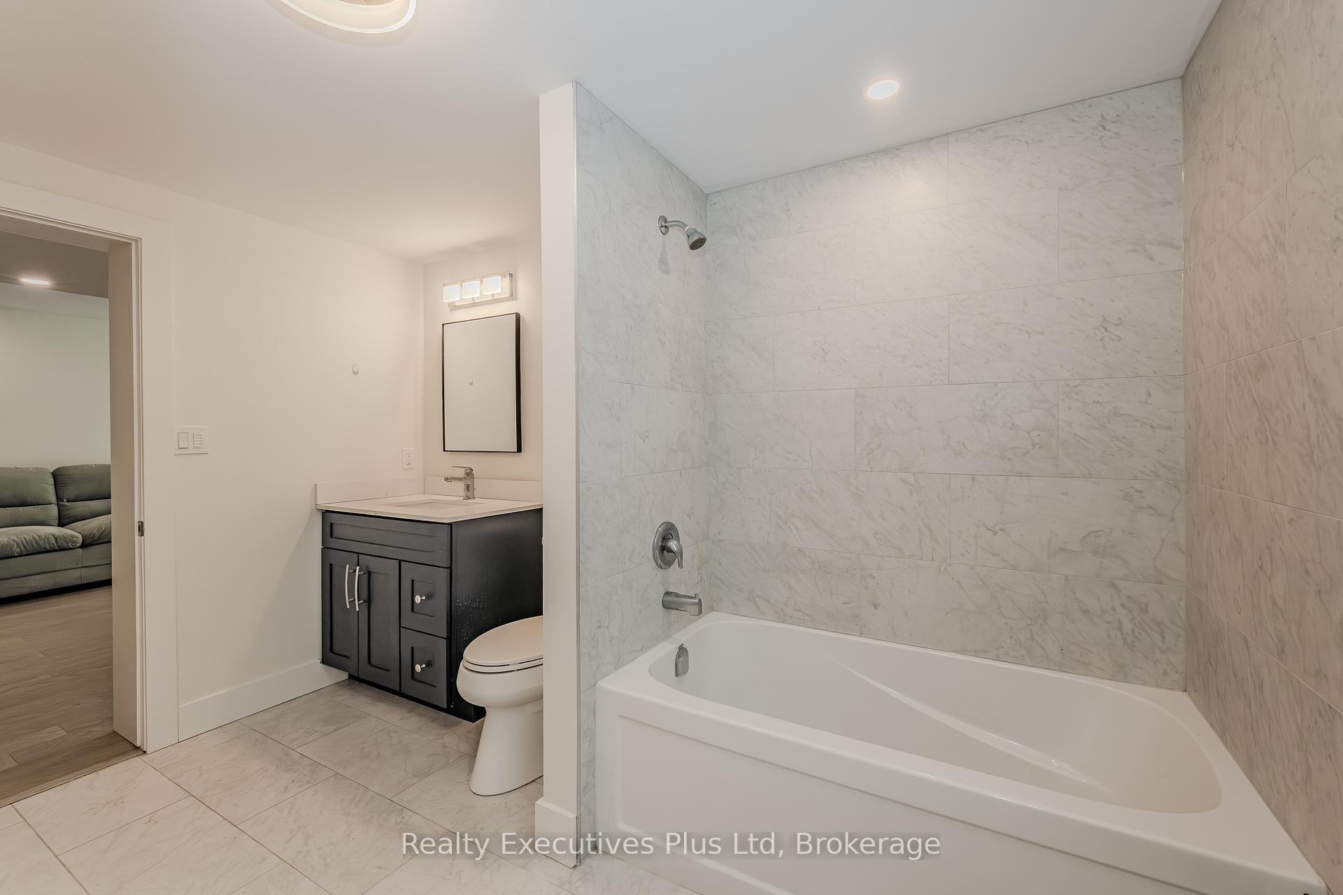 Photo 43 of 184 Grove Street, Guelph, St. George's — HOMEH