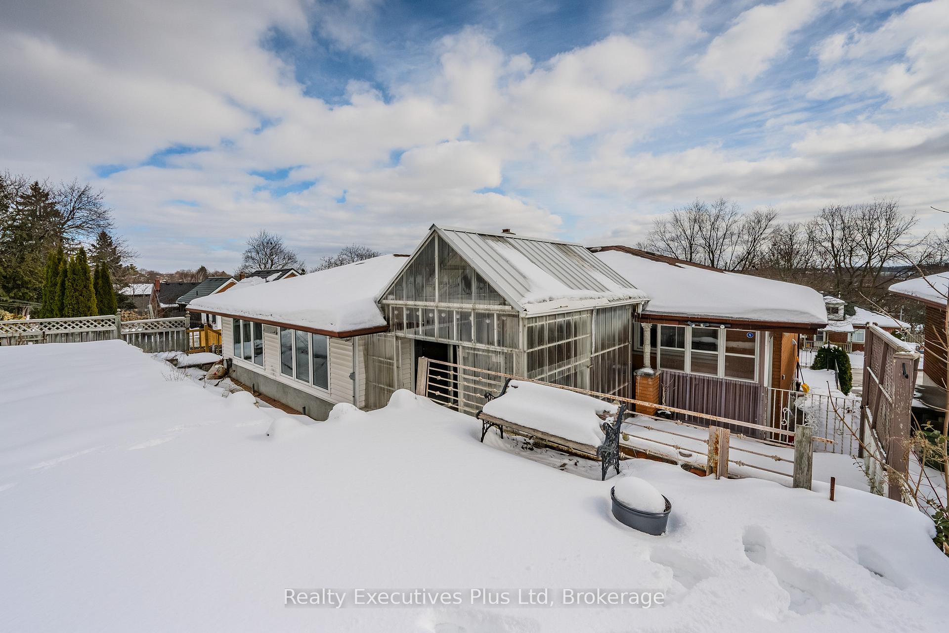 Photo 45 of 184 Grove Street, Guelph, St. George's — HOMEH