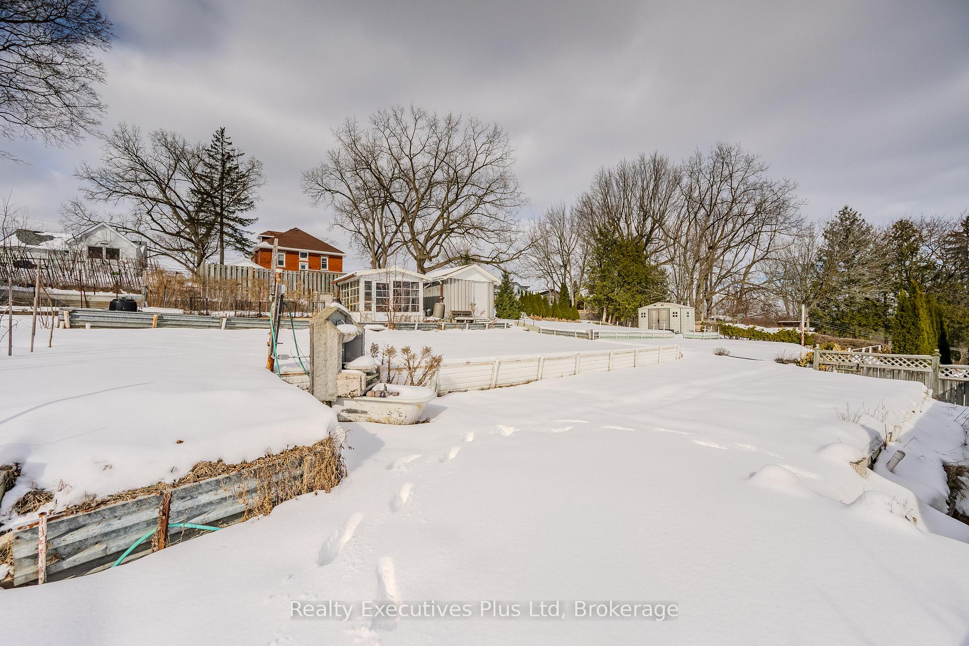 Photo 46 of 184 Grove Street, Guelph, St. George's — HOMEH