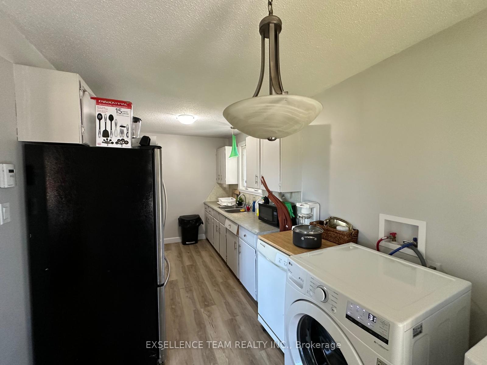 Photo 5 of 704 Montcalm Court, Cornwall — HOMEH