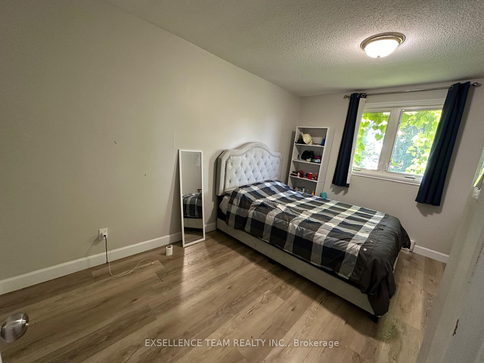 Photo 8 of 704 Montcalm Court, Cornwall — HOMEH