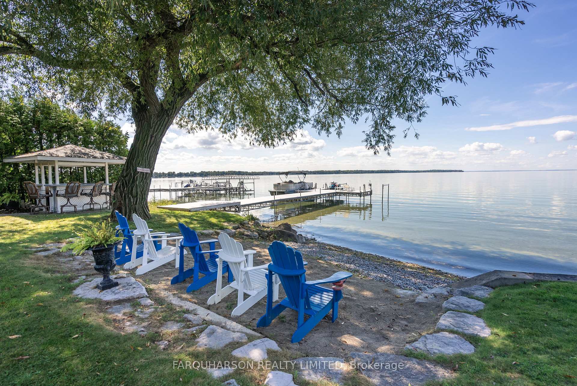 Photo 5 of 284 Duclos Point Road, Georgina, Pefferlaw — HOMEH