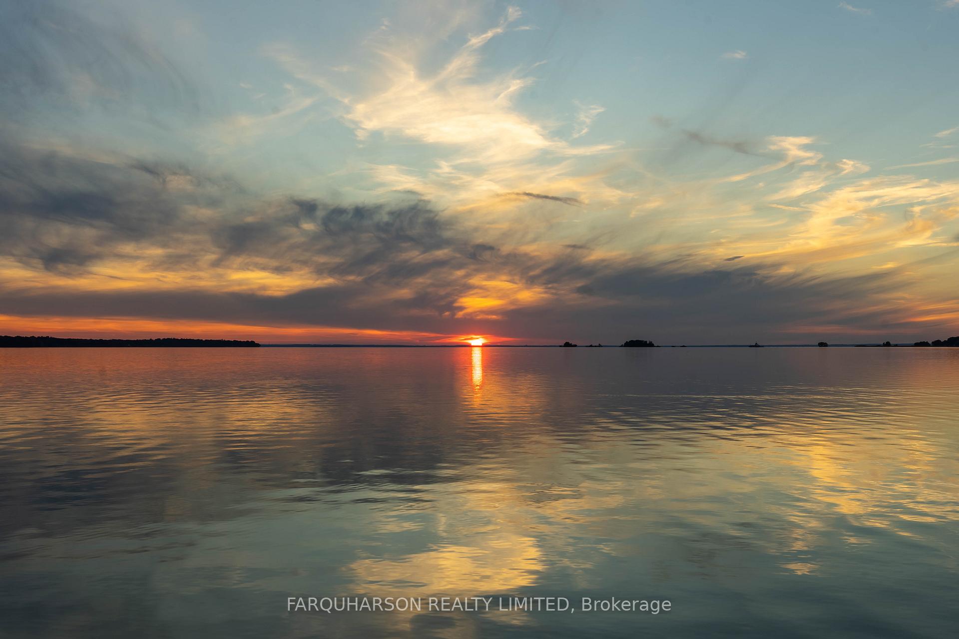 Photo 40 of 284 Duclos Point Road, Georgina, Pefferlaw — HOMEH