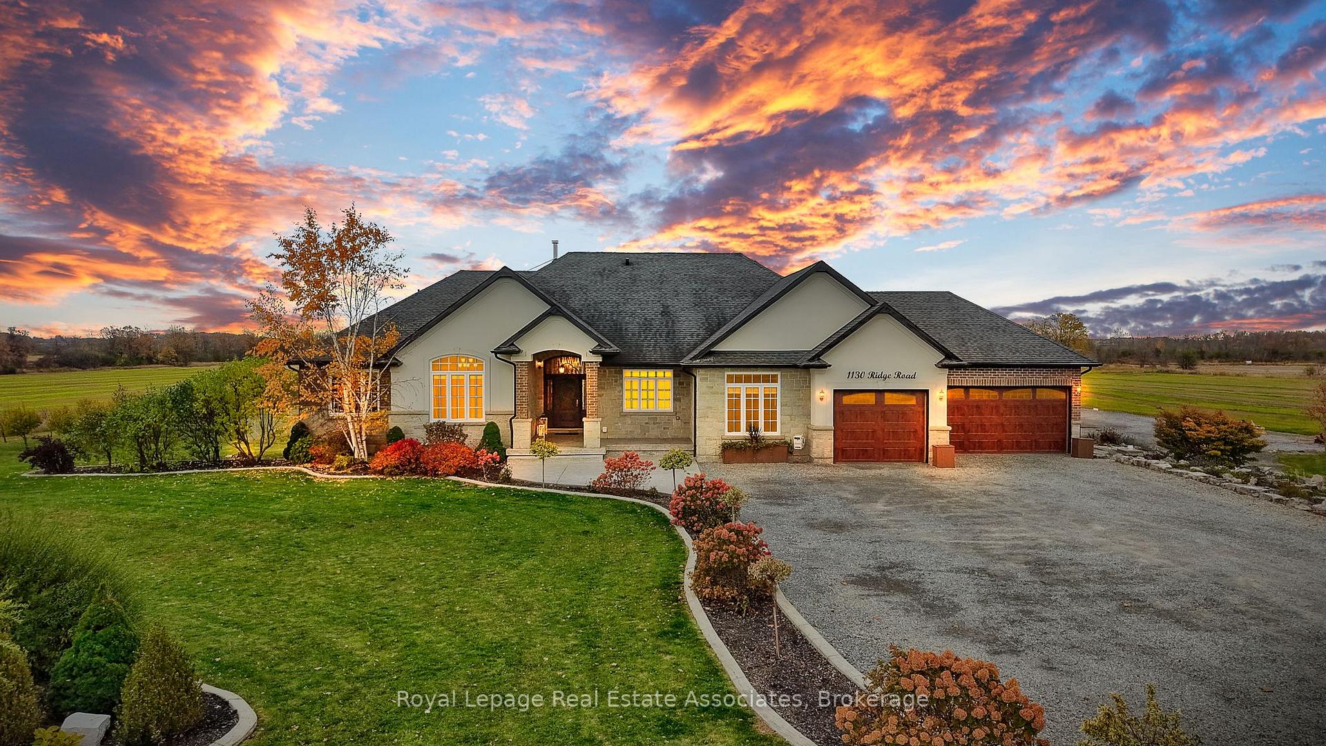 Photo 1 of 1130 Ridge Road, Hamilton, Rural Stoney Creek — HOMEH