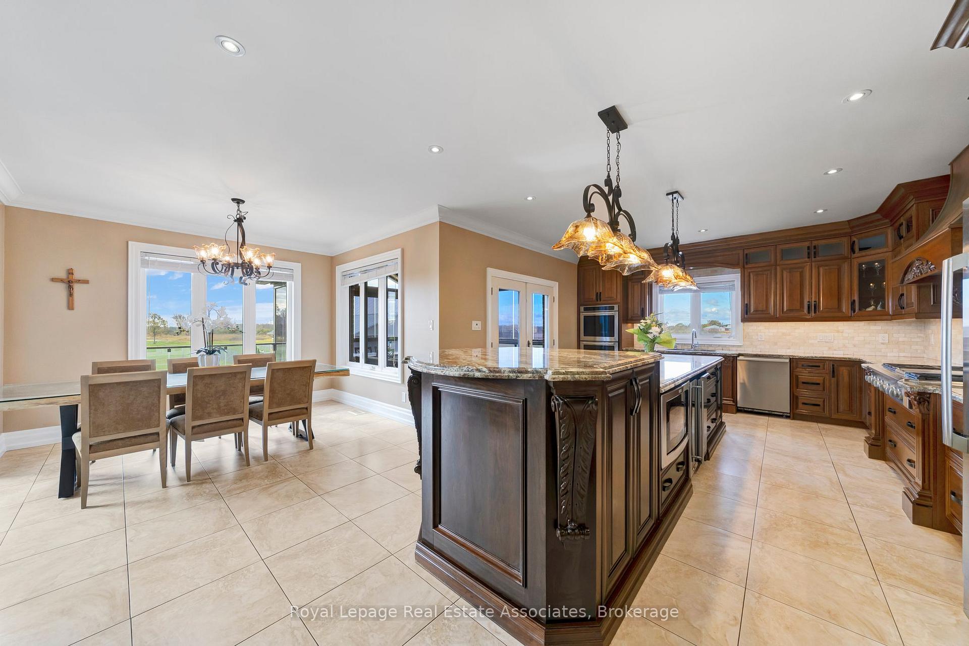 Photo 9 of 1130 Ridge Road, Hamilton, Rural Stoney Creek — HOMEH