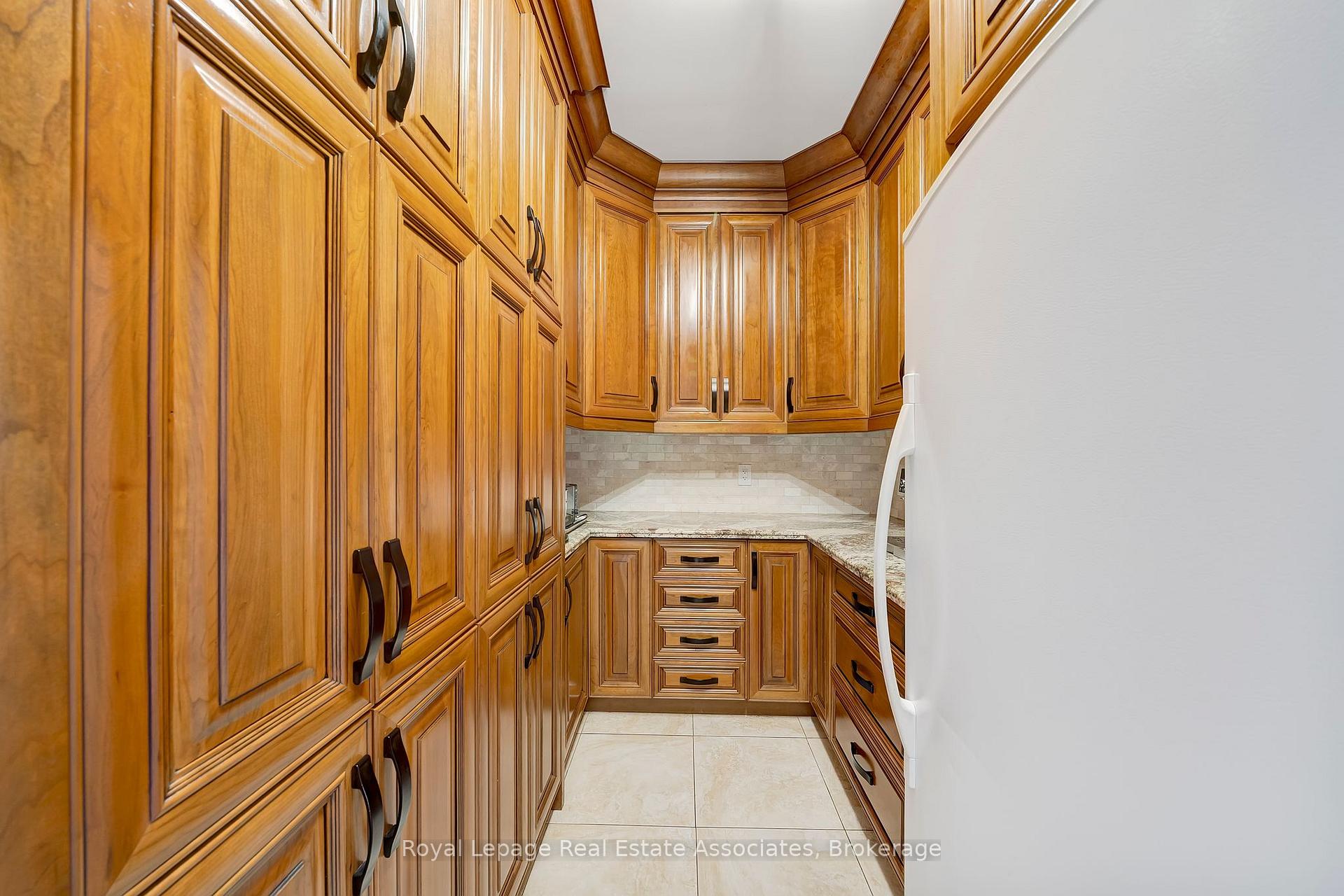 Photo 14 of 1130 Ridge Road, Hamilton, Rural Stoney Creek — HOMEH