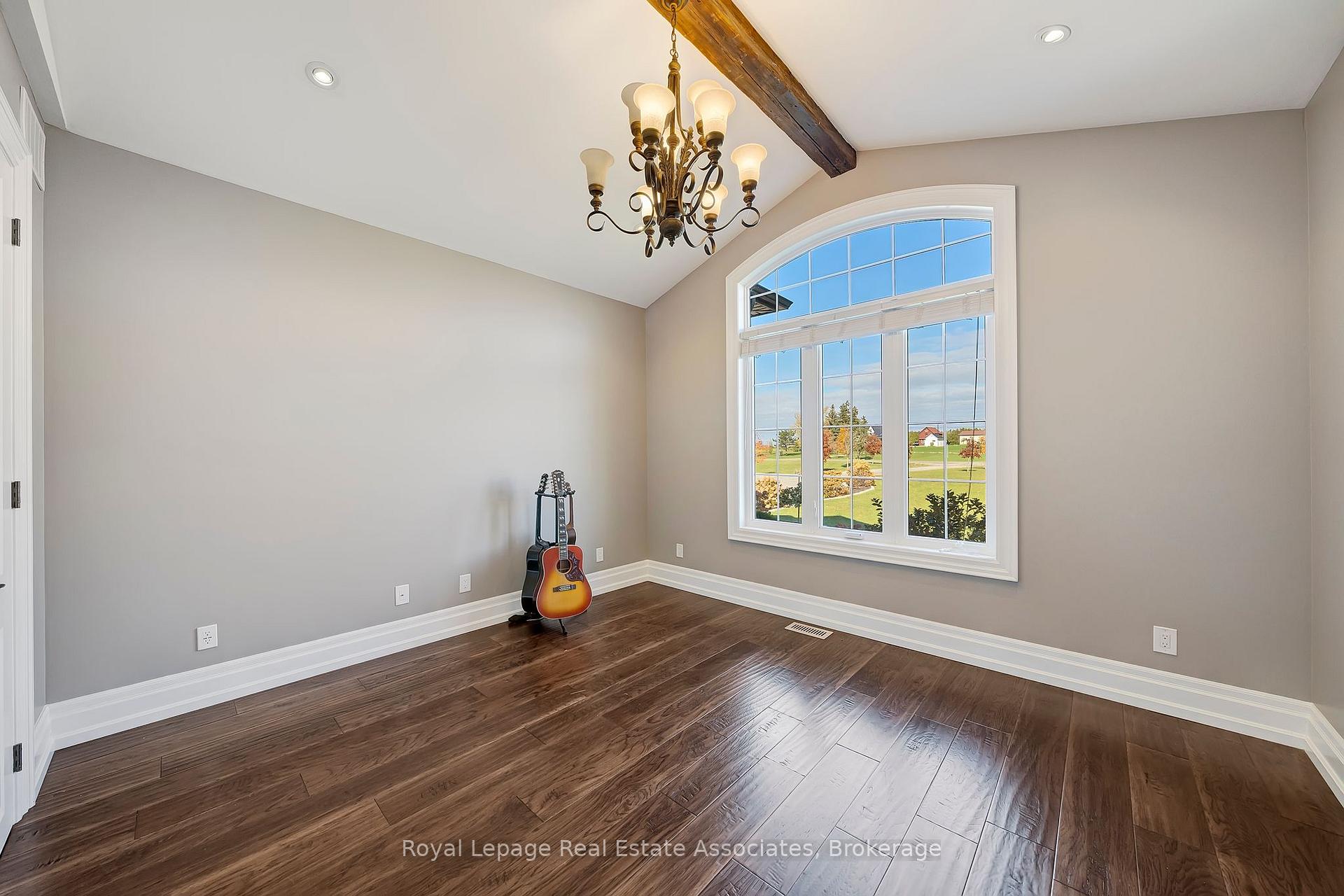 Photo 26 of 1130 Ridge Road, Hamilton, Rural Stoney Creek — HOMEH